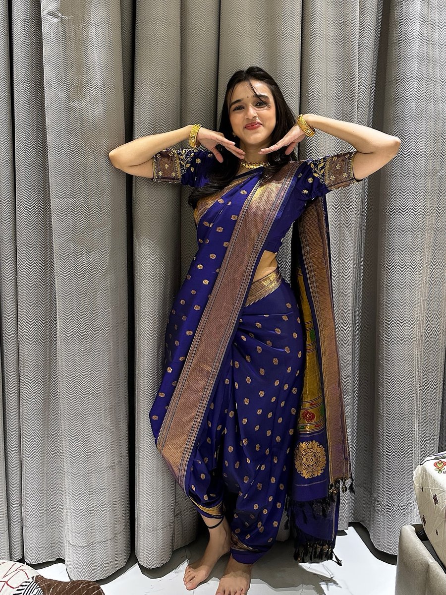 Nuveksha's tweet photo. Marathi mulgi 💜💜 https://t.co/56JKa4CV0R