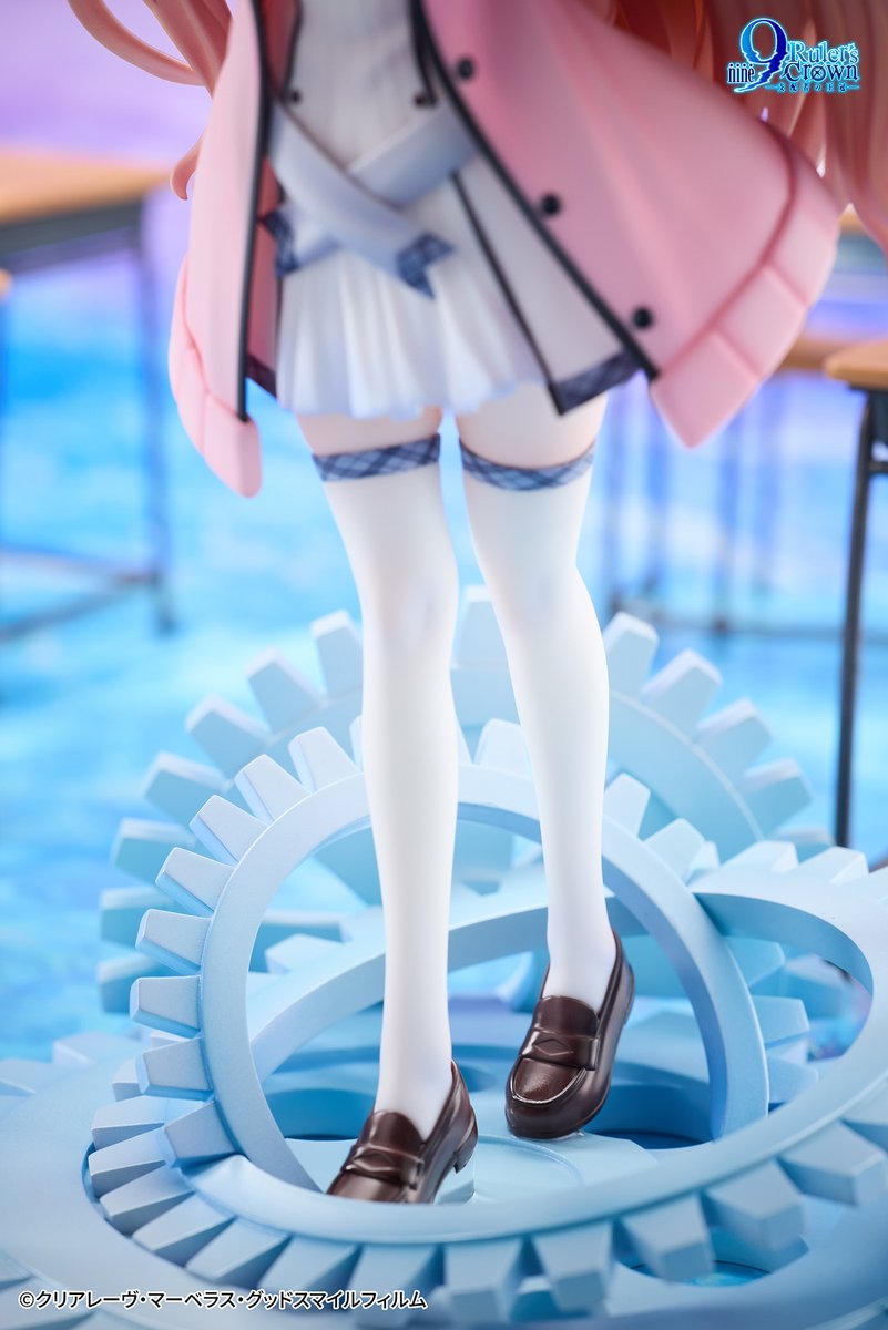 HanaBee_Toys's tweet photo. =新製品の情報=

【9-nine- Ruler’s Crown 九條 都】
2026年9月28日より予約開始！
@info_9_nine_

商品名：九條 都
作品情報：「9-nine- Ruler’s Crown」
価 格：通常版 22,000円（税抜）（ラメ入りアクリルキーホルダー×1付属）                  
              豪華版 25,000円（税抜）（ラメ入りアクリルキーホルダー×1＋複数パーツ差し込み式アクリルスタンド×1付属）
仕 様：1/6スケール 塗装済み完成品 / 全高：約25cm（台座含む）
材 質：PVC&ABS
予約期間：2026年9月28日-2026年11月20日
出 荷 日：2027年6月
原 型：Hanabee
彩 色：Peng
著作権表記：©クリアレーヴ・マーベラス・グッドスマイルフィルム

#9-nine- Ruler’s Crown
#九條都
#Hanabee新商品情報
#アニメナイン
#9ナイン