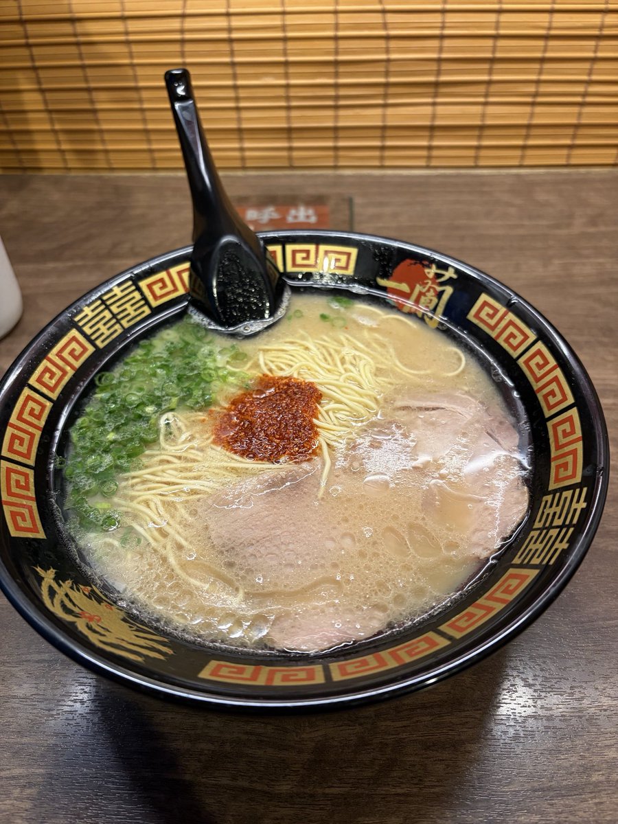 ogya3's tweet photo. かなしいのでラーメン食べて帰ろう… https://t.co/qefSWeHBMT