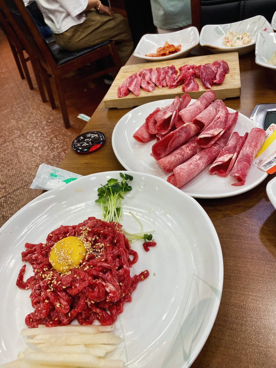 G11600658's tweet photo. 一緒にご飯行ける女の子いるー？
おごるよー😁

#裏垢男子　#裏垢女子　#彼女募集 https://t.co/6DFpi5zSWN