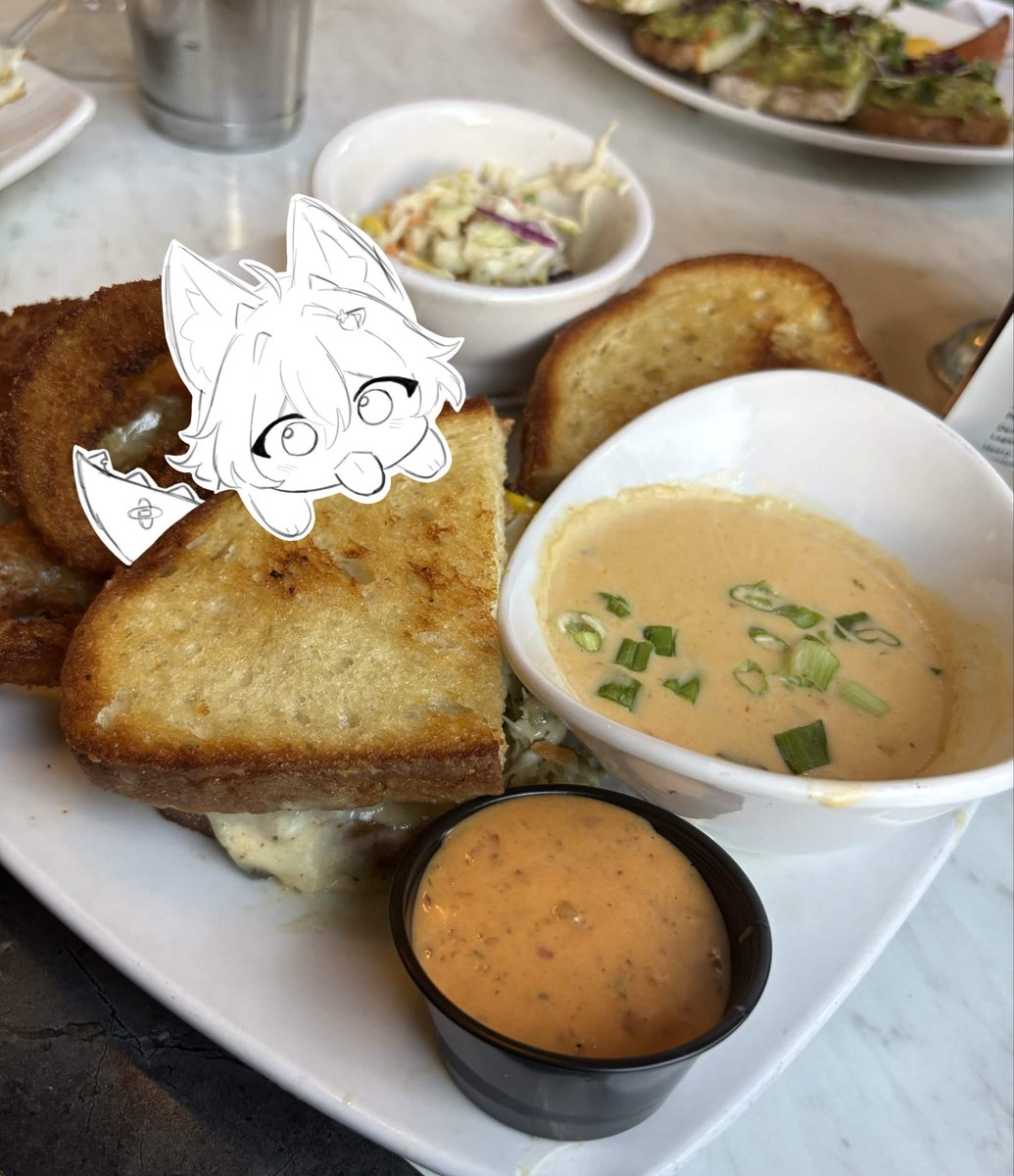 chibicheby's tweet photo. food i had the other day!! (｡ᴖ ⤙ ᴖ)𐂐◯𓇋 https://t.co/cJkboLhsw7