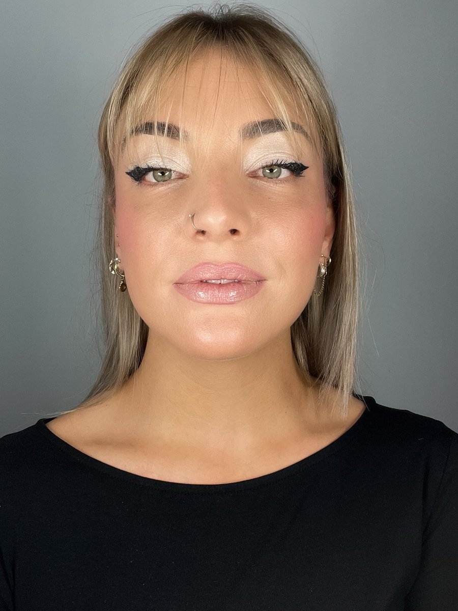 KatrinaGarz3's tweet photo. Pictures for hack no. 3 for the lips😊
What are your favourite lip combinations?...
beautyreels https://t.co/35w494qQrN
