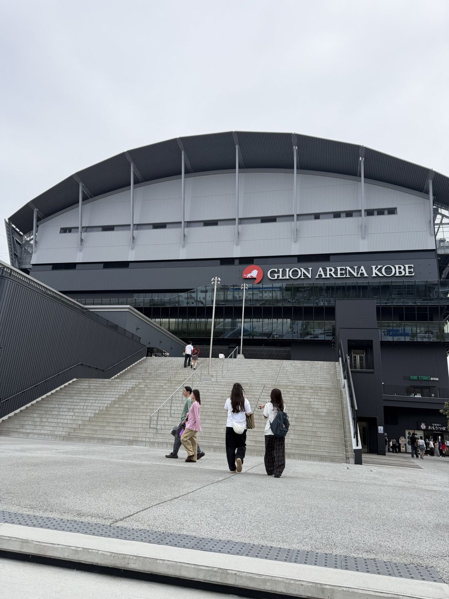 tr_11o2's tweet photo. SaucyDog  ARENA TOUR 2026-2027 NEW GAME＋ 
📍Ｇライオンアリーナ KOBE
NOW LOADING ぶりのLIVE！TOUR最初のライブ2日目！1日目終わってXがザワついてて心配だったけど「色んな楽しみ方があるんだからみんな好きに楽しんでね！」の慎ちゃんの言葉素敵だなって。目も音も幸せ空間だった✨️ https://t.co/hHuYz2JSBI