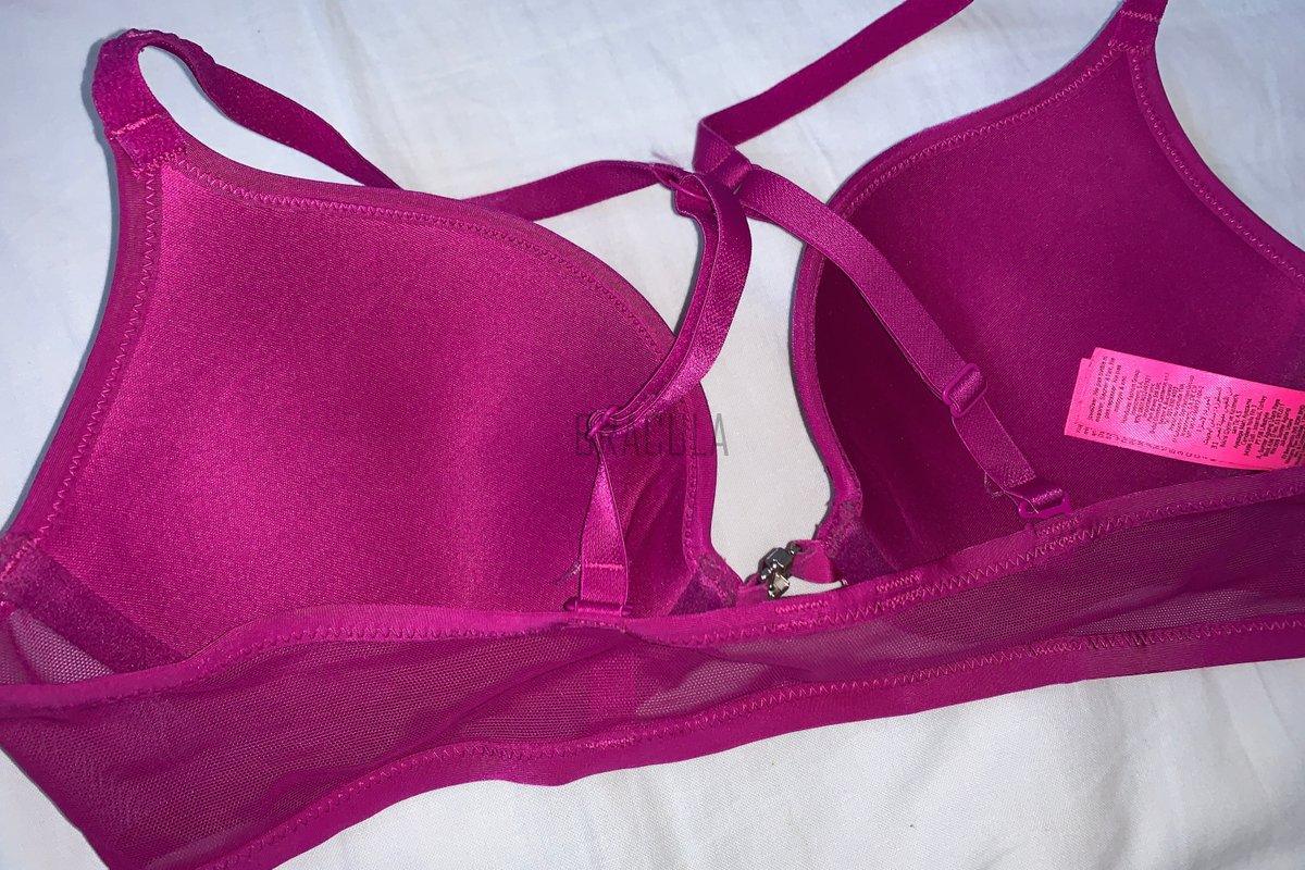 BraculaVS's tweet photo. @LaSenza Beyond Sexy front hook push up bra in size 34B. The hallmark of the Beyond Sexy series is the gel pocket push up effect. 

#pushupbra #lasenza https://t.co/tn9mXxuu13