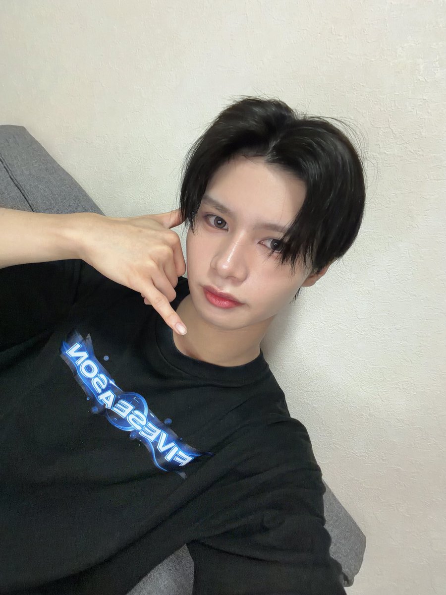 NOAH_five's tweet photo. WithLiveありがとー！
今月は2回もWithLiveできてよかった😊
また話そうね！
明日は越谷レイクタウンでライブだから待ってるよーん https://t.co/CDmR7QtAEv