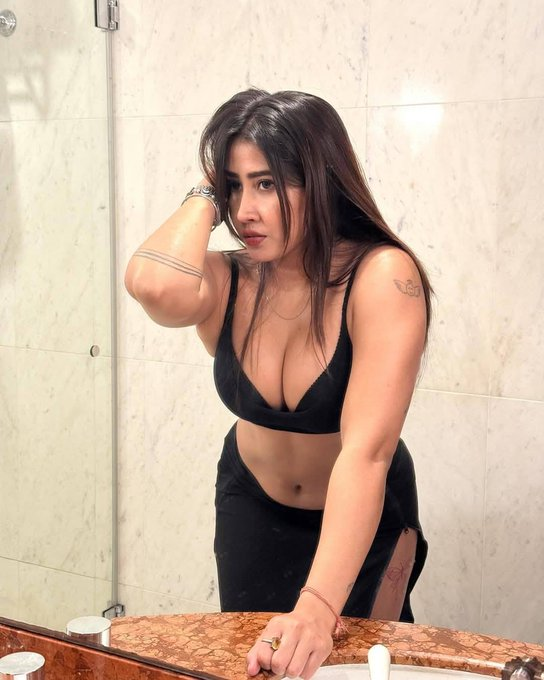 allaboutworldha's tweet photo. Sofia Ansari 🖤🖤🖤
#SofiaAnsari https://t.co/w4DT2gnroC