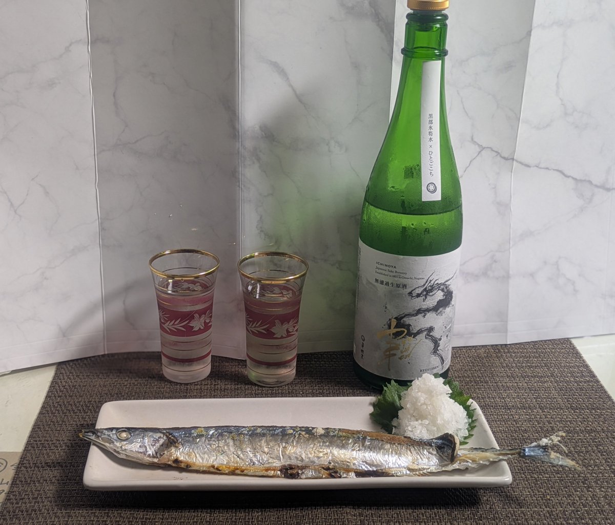 macocchi_sun's tweet photo. 呑み直し☺️
宅飲み始めます🍶 https://t.co/3JU4ZBxEnG