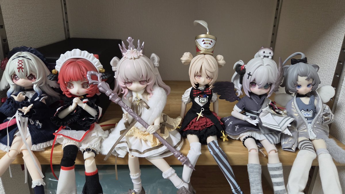 viore0512's tweet photo. 今日買った4つとりあえず着せたけどそれだけでまぁかわいい
あとは次の休みとか時間あるときに整理する https://t.co/iISmfEOtGa