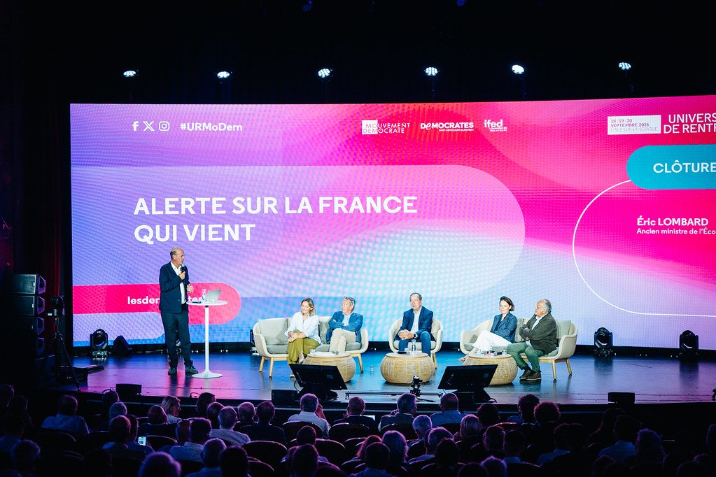 AnneBergantz's tweet photo. 🍊 Trois jours à L’Isle-sur-la-Sorgue pour l’#URMoDem : rencontres, débats et réflexions sur les défis de notre pays.
J’ai notamment participé à la table ronde « Alerte sur la France qui vient », consacrée aux évolutions démographiques et à notre modèle social. https://t.co/CGP2xYoKDD