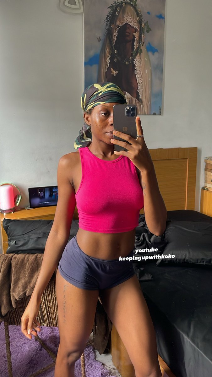 earthtokoko's tweet photo. Woke up sexy as always 🌸💞 https://t.co/CjRns51MbY