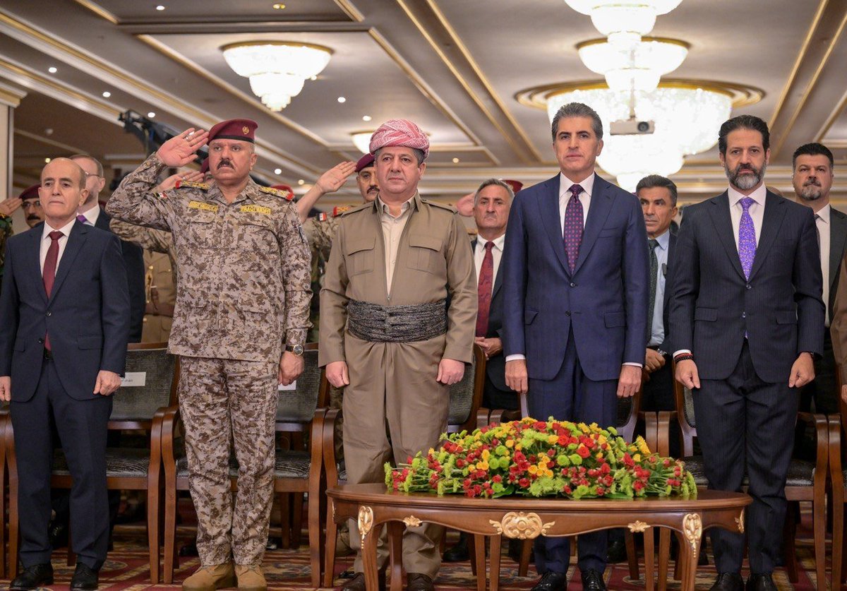 DMI_KRG's tweet photo. ئەمڕۆ لە ڕووداوێکی مێژووییدا، ڕێوڕەسمی یەکخستنی هێزی پێشمەرگە بەڕێوە چوو و سەرۆکی حکومەتی هەرێمی کوردستان وتارێکی گرنگی پێشکەش کرد..

وتارەکە بخوێنەوە:
https://t.co/xrZ6kavKSO https://t.co/ZJvsRshanv
