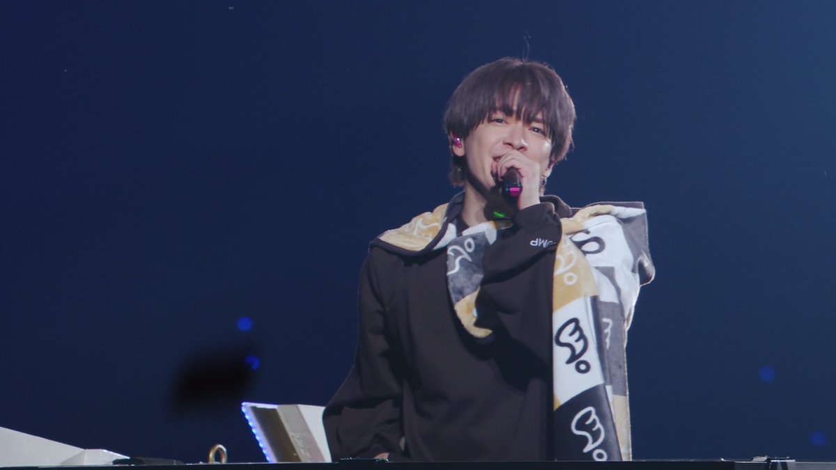 yuzunosub's tweet photo. Ssay パレードは終わらない 知念侑李 https://t.co/fKNQZjMSWd