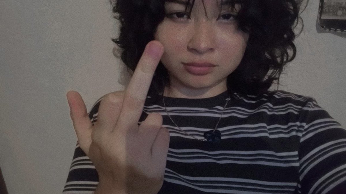 BAIT0134's tweet photo. Look at this pretty little cum slut, the cuck gave her up so fast too https://t.co/OBsJuuLNu1