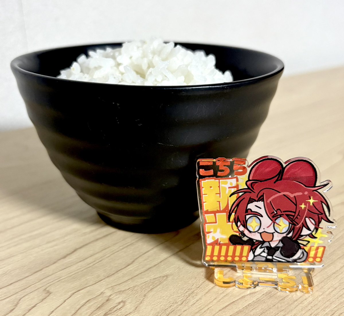 noihakke's tweet photo. 🌾ごっちんが新米をアピってくれるアクスタ🌾できました‼️‼️

これからの季節今から美味しい新米を食べるよ‼️てときにお使いください🎶ごはんのおともに是非🌾
ガタケットとスパークで頒布予定です🍚よろしくお願いします❣️🍙🍙
(実際の色味は写真1枚目が近いです！) https://t.co/toRTOXfEOB