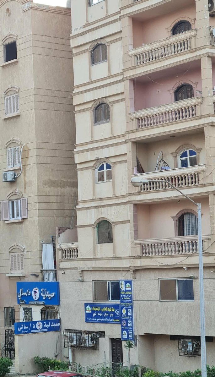 TmanMhmwd6220's tweet photo. مدرسه سودانيه فى عماره سكنيه  مدينة ٦أكتوبر (الجيزه)
الحي الثالث المجاوره الخامسه شارع ١٤ عماره  ٩٧٥ 
خلف أورنج جيم وبجوار صيدلية سالي https://t.co/UpCOG9el7N