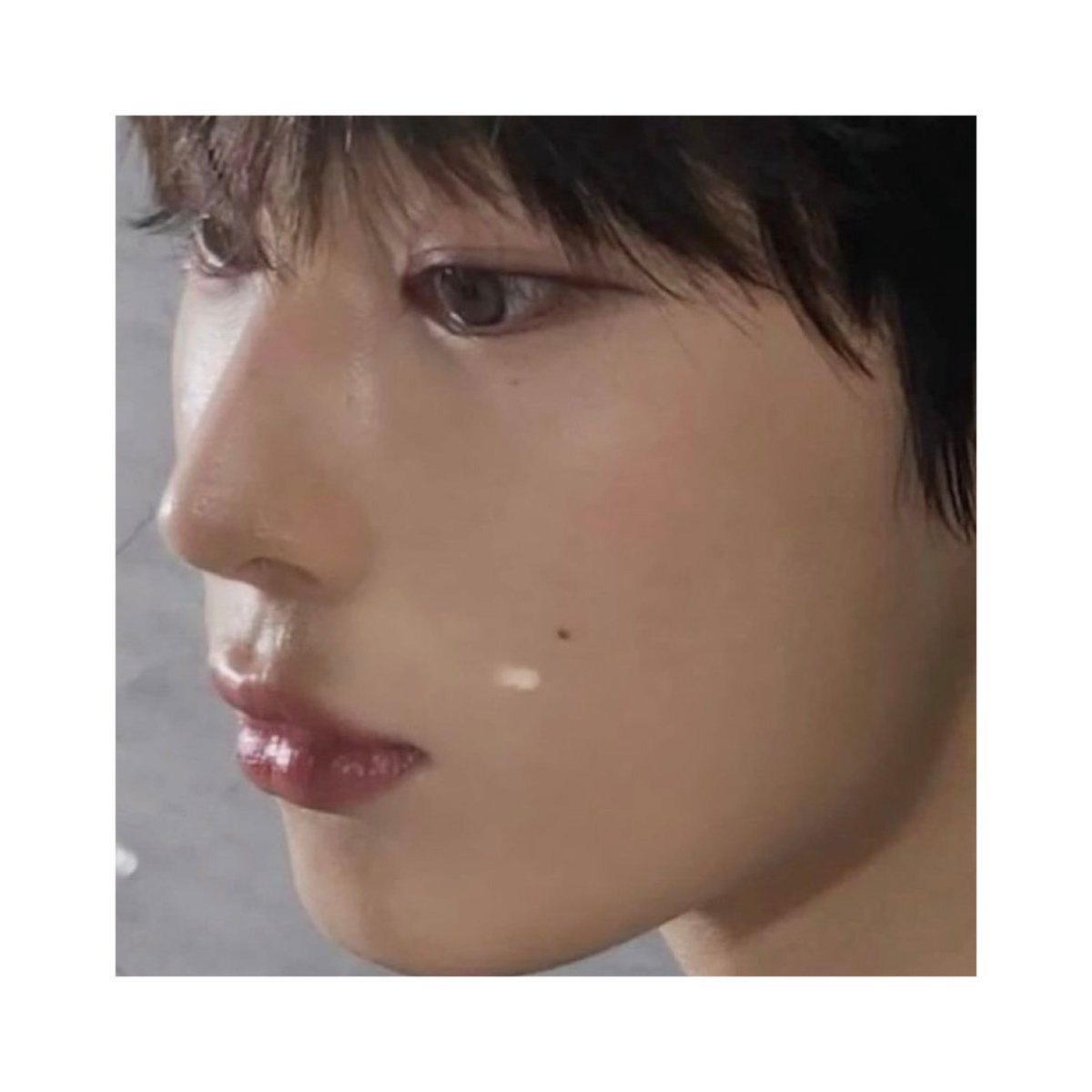 sunsun00rise's tweet photo. #sunwon few tweets au

Magi (sun) was all make-up, fashion, and just being pretty. He was elusive to guys who reeks bad news. Only when Jos (won) showed up with different motive. And that, Magi dissuade to whatever Jos is showing. https://t.co/cSM6n440Q1