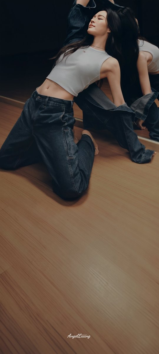 AnGelLiiiing's tweet photo. Phone wallpaper 💙

#LinglingkwongxCalvinklein   
@CalvinKlein @linglingsirilak
#CalvinKlein #linglingkwong https://t.co/5sA9NeJPt8