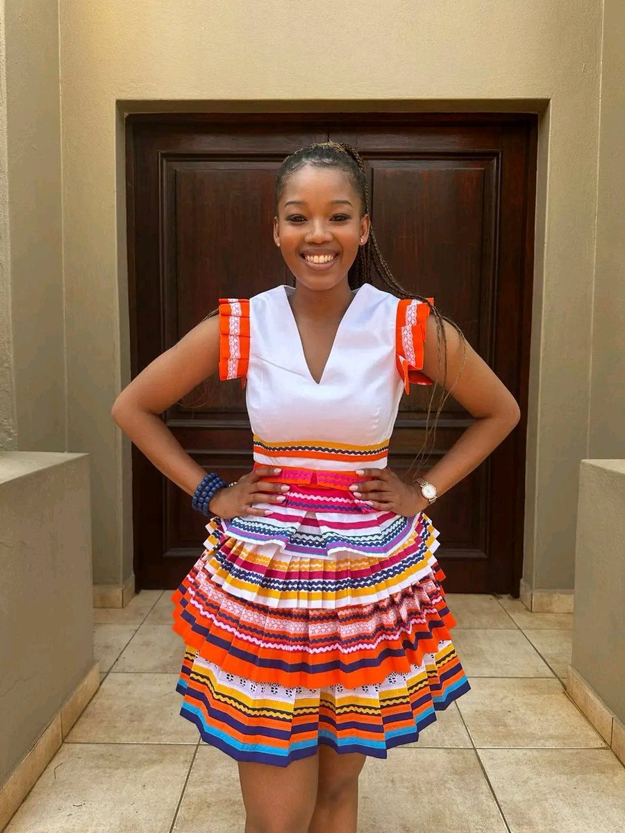 NattyCongo27509's tweet photo. @Official_FUNDI My attire is Pedi traditional wear colourful skirt, matching top and doek 🇿🇦 It means respect, womanhood and celebrating my roots. When I wear it, I feel connected to my gogo and my heritage. #HeritageMonth #KnowMoreBeMore #Fundi #ProudlySouthAfrican @fu https://t.co/yLkESa0dUK