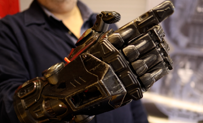 3DGBIRE's tweet photo. From Bond to Batman 🎬 Discover how Pierre Bohanna and Bohanna Griffin Associates use the @PhotocentricLtd #LCMagna to bring blockbuster props and costumes to life with precision, reliability and creativity. 

👉Read more: https://t.co/8Zv9f8CJ1Y https://t.co/pPzBp5gOjz