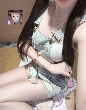 silver0100's tweet photo. 昨晚被操的腿抽筋，阴蒂红肿，明明很痛却还想想着被他舔穴，被狗爬式操到阴道水喷出来 🥺我是不是疯了~ #母狗 #文爱 #羞辱 #辱骂  #胁迫 #女神婊 #洗脑  #反差 #长沙 https://t.co/Ce9ji18ArQ