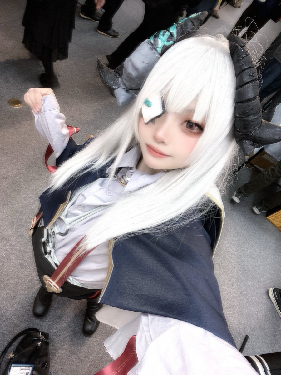 Helpless_16g's tweet photo. ぼくのコスプレはハイライトにまとめてます https://t.co/j1KiSkVWpk