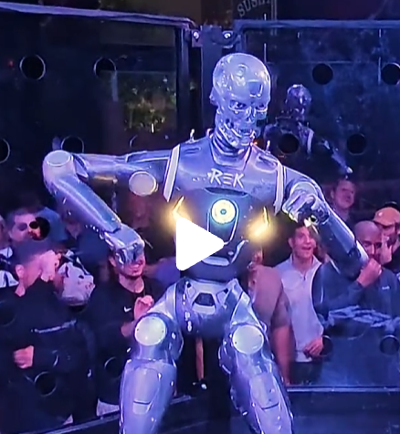 StepCoinsol8's tweet photo. This is insane, 10m views in 15 hours

This is REK

The world first robot that went off against a human in a boxing 1v1

REK is INSANELY powerful

Its insanely viral 

https://t.co/Qktn1dzXFF

https://t.co/TZuhKRxsjr https://t.co/Fb9KqyGsOR
