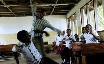 Madmose0's tweet photo. "I told your Mum that I'll help you get good grades🙂 https://t.co/9rrFkEnuzK