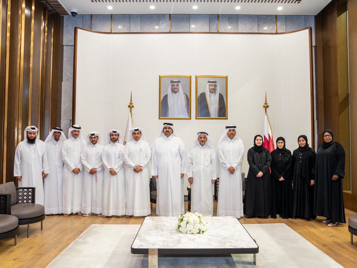 AliEisaQat's tweet photo. وقع اليوم سعادة الشيخ خالد بن عبدالعزيز بن جاسم ال ثاني @kaja_althani الرئيس التنفيذي للمؤسسة القطرية  للإعلام ود.عمر الأنصاري مدير جامعة #قطر ، اتفاقية الشراكة الاستراتيجية مع جامعة قطر والتي تهدف إلى تعزيز التعاون المشترك في مجال الإعلام المرئي والمسموع والرقمي، والبحث العلمي والأكاديمي، والتدريب المهني.

كما تعكس حرص المؤسسة القطرية للإعلام في استثمار وتمكين الخبرات والكوادر الإعلامية الوطنية الشابة .