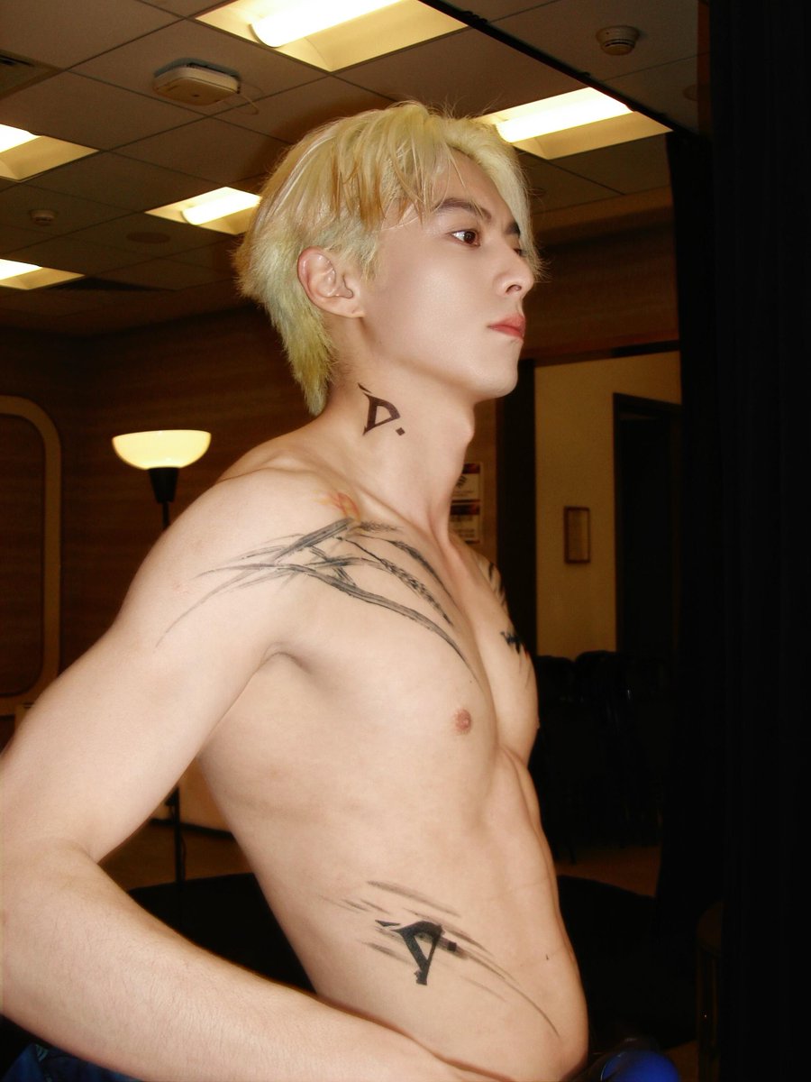 nin9men9's tweet photo. 왕허디 무척 귀여운점(?)
평소에는 털이 계신데. 콘서트에서는 특별히 밀어주심. https://t.co/0PbAVhk4XZ