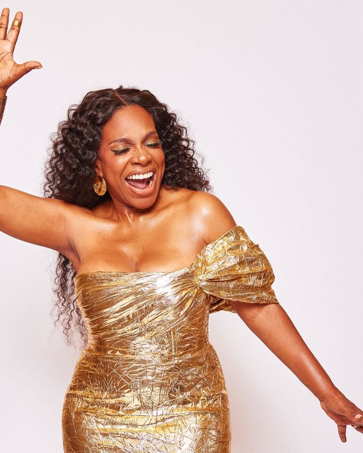 blackishpress's tweet photo. Sheryl Lee Ralph gives her dating advice for singles

"You've got to leave your house! You can't keep going to the same places. Because guess what? You keep getting the same thing. Be different for yourself. Travel. Get a passport. See the world. Don't be afraid of dinner alone, in the right places!”