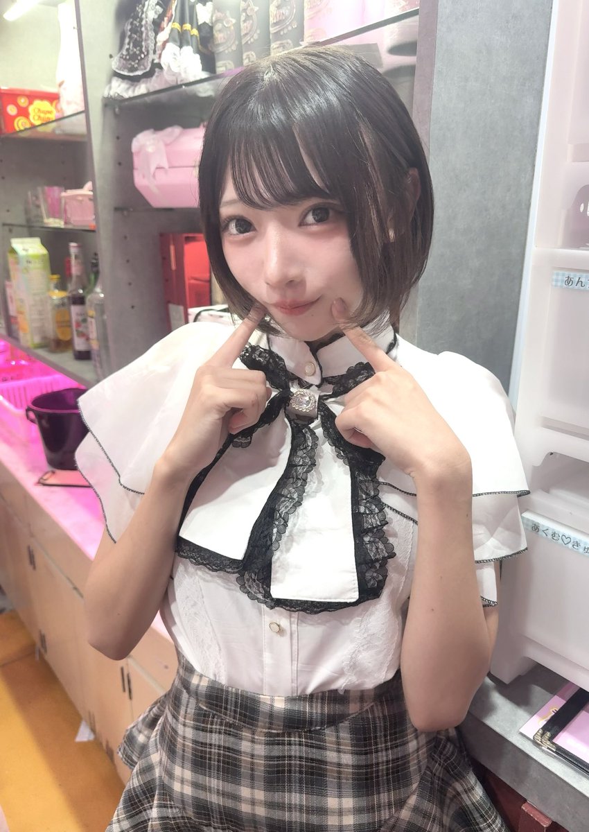 akumu___ainy's tweet photo. ホワイトコーデ！ https://t.co/EvqI7yxhYw