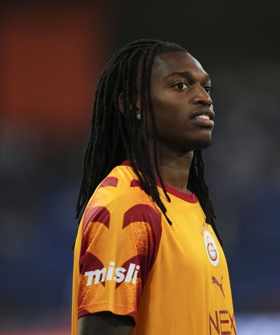 HatTrickSporcom's tweet photo. Rafael Leao, milli aradan sonra tam hazır hale gelecek. 

(Kutlu Akpınar) https://t.co/Ml7tplDmLR