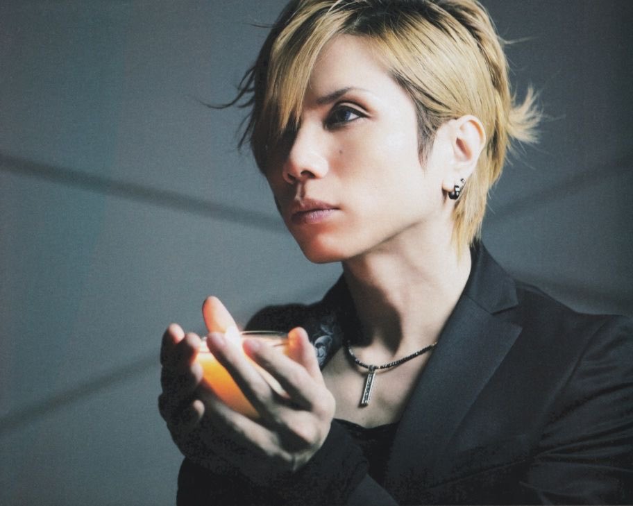 raze_y_0127's tweet photo. 拙者、林保徳のホクロが大好き侍。
動悸が止まらない。 https://t.co/eu7kGE0UtR