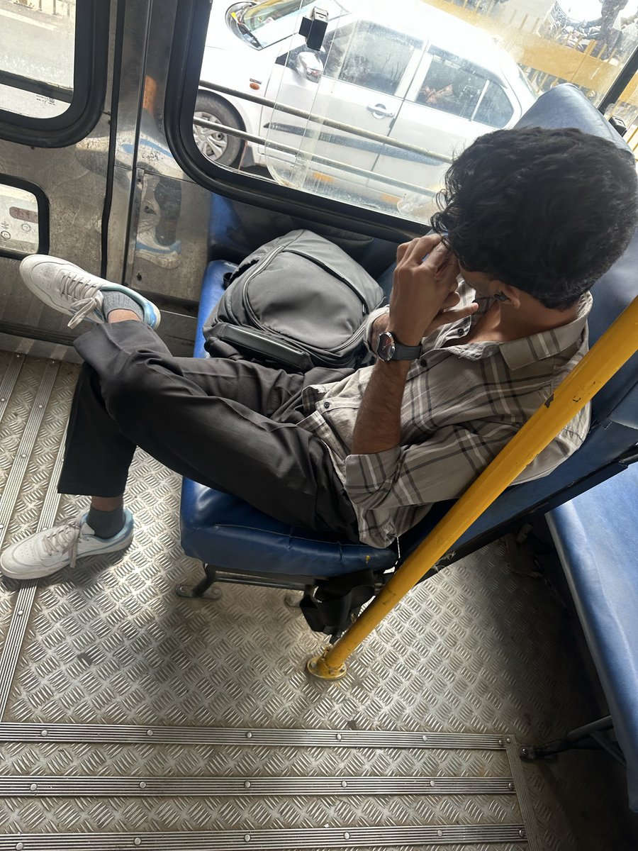 Rohanzzz143's tweet photo. #Chudai Seduced this mallu boy in bus and having his Thick dark heavy chocolate is my favourite thing 🍆🤤👅 @cariocamamador @SwhirlysWorld @Desibitch3 @Mallukid123 @Desi_Atharv @mr_fucker143 @sexyphysique16 @Harryx89h @devan_unni57245 @shyamsu1512 @boymarcopolo @Indianedgerr https://t.co/LyysDDF9bl