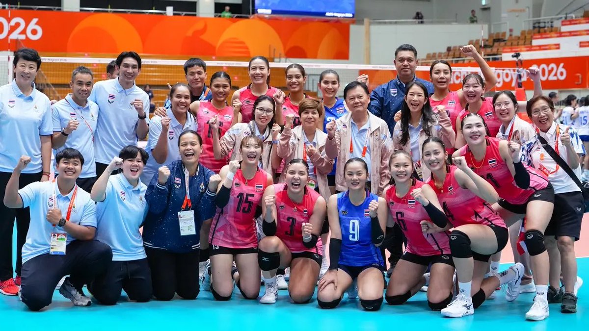 kklittlepig's tweet photo. ปีนี้ #วอลเลย์บอลหญิง ไปถึงจุดสูงสุดเกินที่เราเคยทำได้แล้วคือเป็นแชมป์เอเชียและได้ไปอลปครั้งแรก อชกไม่ใช่รายการสำคัญสุดของปีนี้แต่ก็ยอมรับว่าเสียดายเพราะเราไม่เคยได้แชมป์มาปีที่เราฟอร์มพีคจัดเลยแอบหวัง นกฬเหนื่อยสะสม ฟอร์มแผ่วลงจากชชอช ชินไม่อยู่ขาดคนสเกาท์เกมรับเราดร็อปไปเยอะเลย https://t.co/xjaTjYSv4e