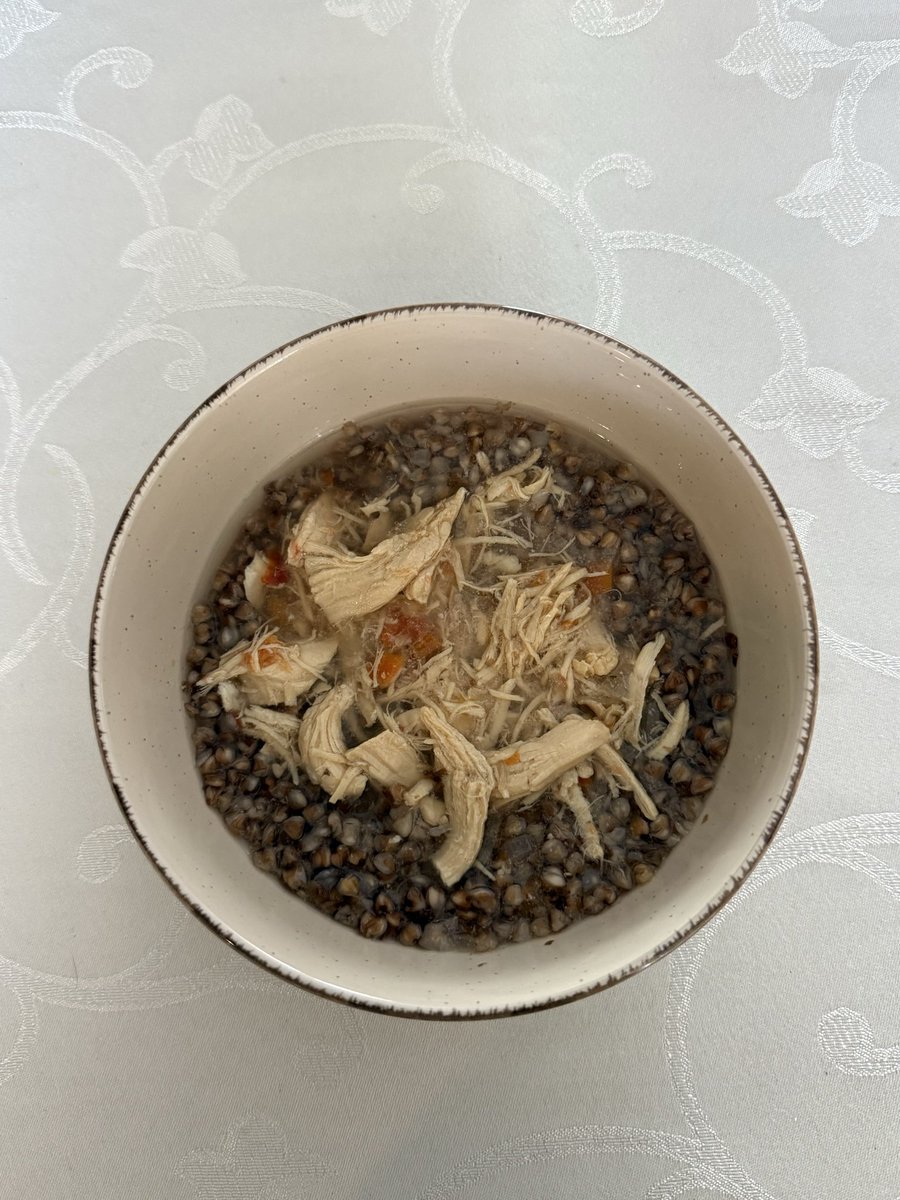 pinkcvpcake's tweet photo. rough cal estimate?? It’s 30g dry buckwheat and I don’t know how much cals it is for the chicken and broth.. I hope it’s not a lot
#edrtwt https://t.co/KPM5Baou9N