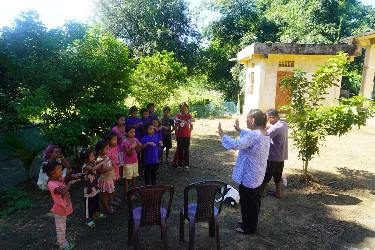 CAUKVKSGH's tweet photo. Day 5 | 21/09/2026
As part of the Swachhata Hi Seva Campaign, KVK South Garo Hills organized an awareness programme on maintaining a plastic-free and litter-free environment at Budugre village.
#SwachhataHiSeva2026 #PlasticFree #LitterFree #CleanIndia
#ShivrajSinghChouhan
#ICAR https://t.co/l21Pf49FuB