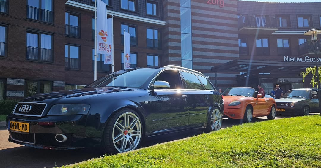 CleopatraHocl's tweet photo. No show today—just a moment to think of fellow car enthusiasts who cannot drive. We picked up 15 clients from Interzorg for a tour of their hometown. Thank you for giving them a beautiful Saturday afternoon. https://t.co/d2MsYhVPEx