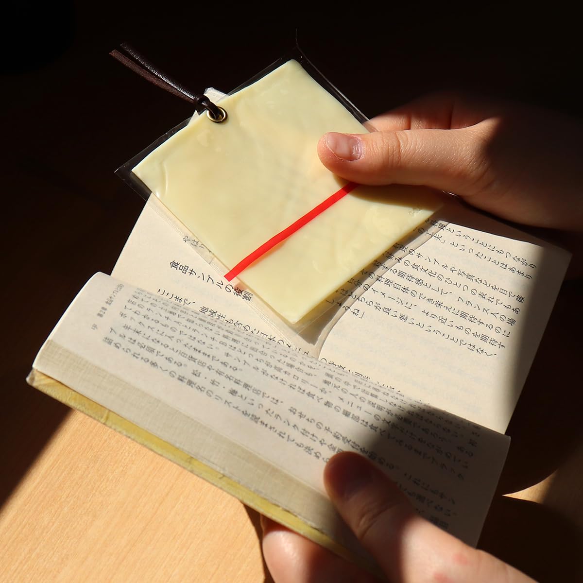 aone_loveit's tweet photo. 「読書の秋」の相棒におすすめな可愛いしおり4選🍁 https://t.co/YspyApQFDd