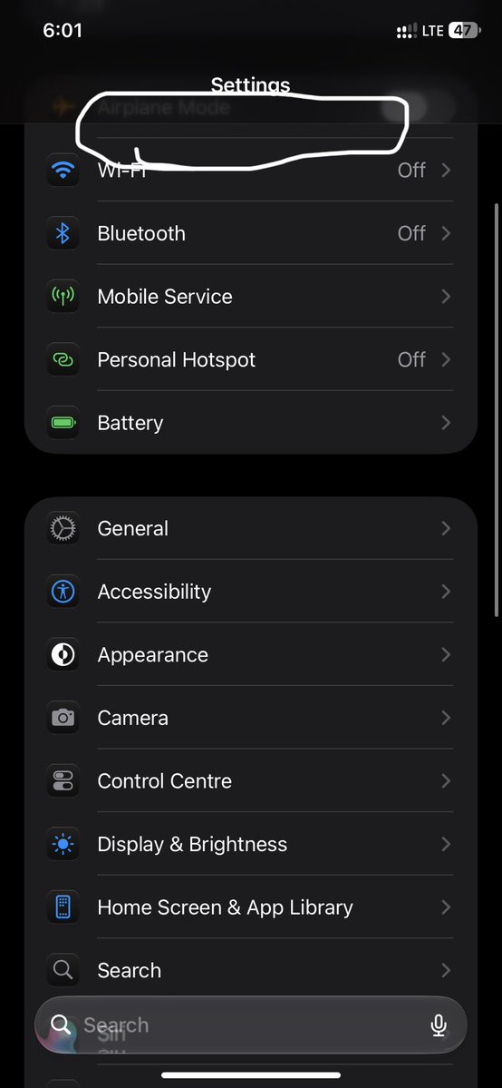 911OPD's tweet photo. @adiicodess Apple has given the duo progressive blur. But on iOS 27 there is a solid line on top of every app💔🤦 https://t.co/RvOIH1l8BY