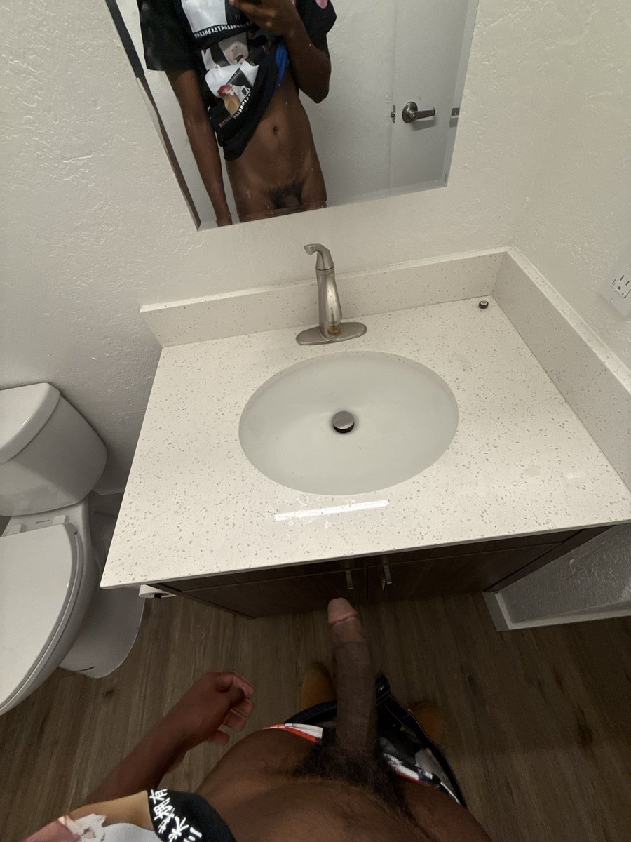 NerdwAsecret8in's tweet photo. Lookin for new friends who know how to give throat hugs n take dick #bsf #803freaks #839freaks #803Meets #Sc #nfs #gbsf #content #collabs https://t.co/DfdrEIKleV