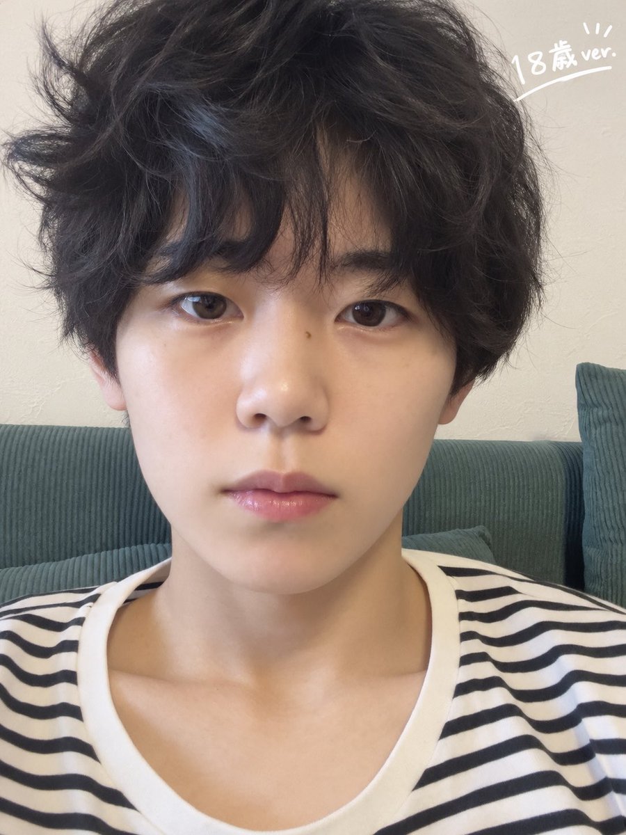 tyonmage0914's tweet photo. chat GPTで子の18歳の姿を画像生成してもらってどのくらいの精度かなぁって思って自分も18歳に戻してみてくれって言ってみたけど

死ぬほど美化されてるしこれ男やんwwwwww

ってなっているwww https://t.co/ORquvTQHEE