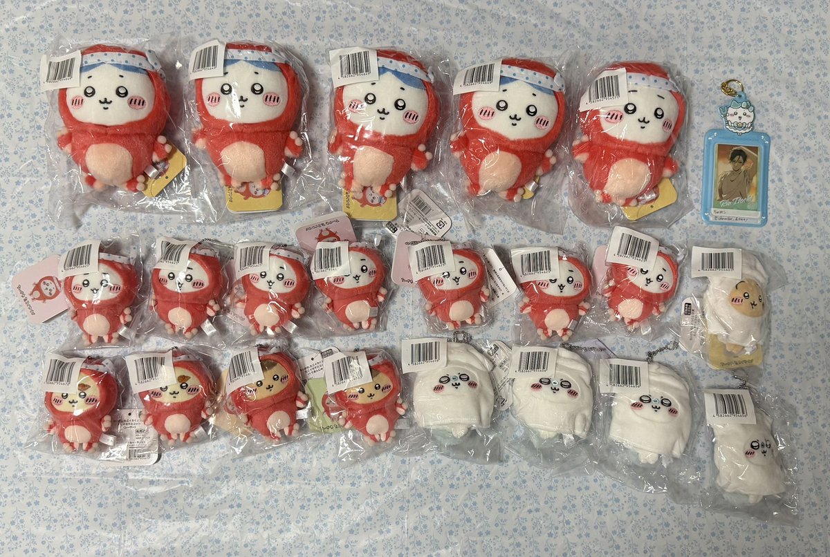 chamiko_disney's tweet photo. 【譲渡/買取】ちいかわ ハチワレ うさぎ モモンガ 古本屋 カニちゃん くりまんじゅう シーサー あのこ ゴブリン マスコット ぬいぐるみ

譲)写真1〜39枚目(ツリーに繋げます)

求)定価＋送料＋梱包費10円/点

⚠️必ず40〜42枚目のご確認をお願いいたします

検索からでもお気軽にお声掛けください🙇‍♀️ https://t.co/JWVJDdY3bO
