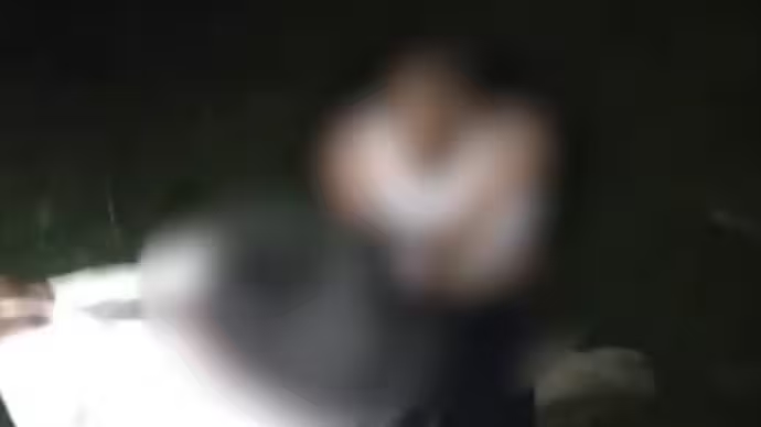 IndiaToday's tweet photo. A minor boy and a girl, both Class 10 students at a local school in Bihar’s Jamui city, were molested and harassed by a group of men while returning from their coaching class on Saturday evening. The group stopped their scooter, abused them, forced them to get off and chased them when they tried to escape.

Read: https://t.co/jawl7XBqPK
#Bihar #Jamui