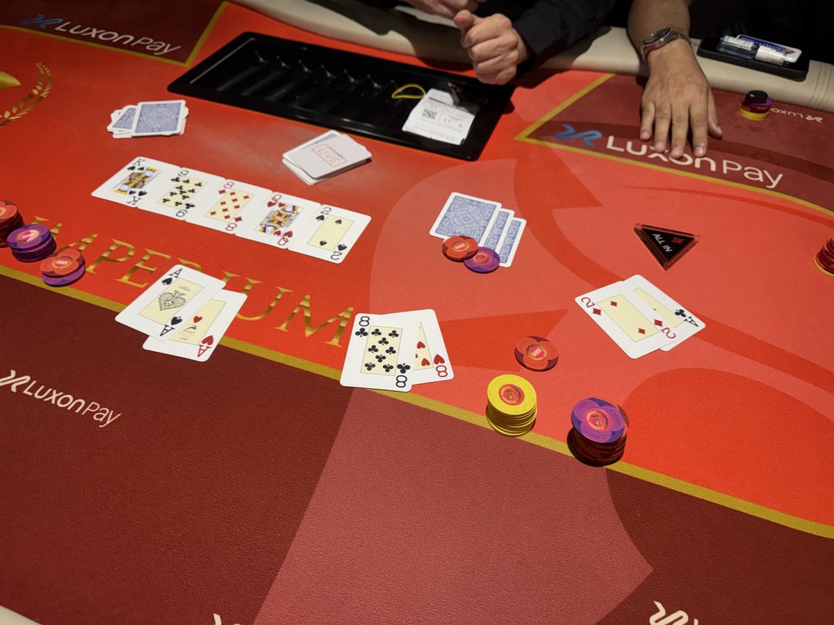 onchainzu's tweet photo. poker girl life https://t.co/NewVJsustE