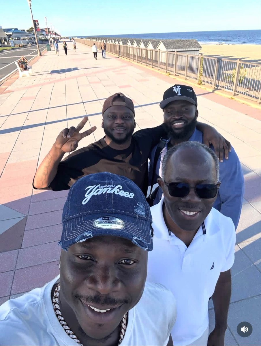 Andy_Shanton26's tweet photo. Stonebwoy and former IGP Dampare shares a beautiful moment in New York City https://t.co/53afCv6jxs
