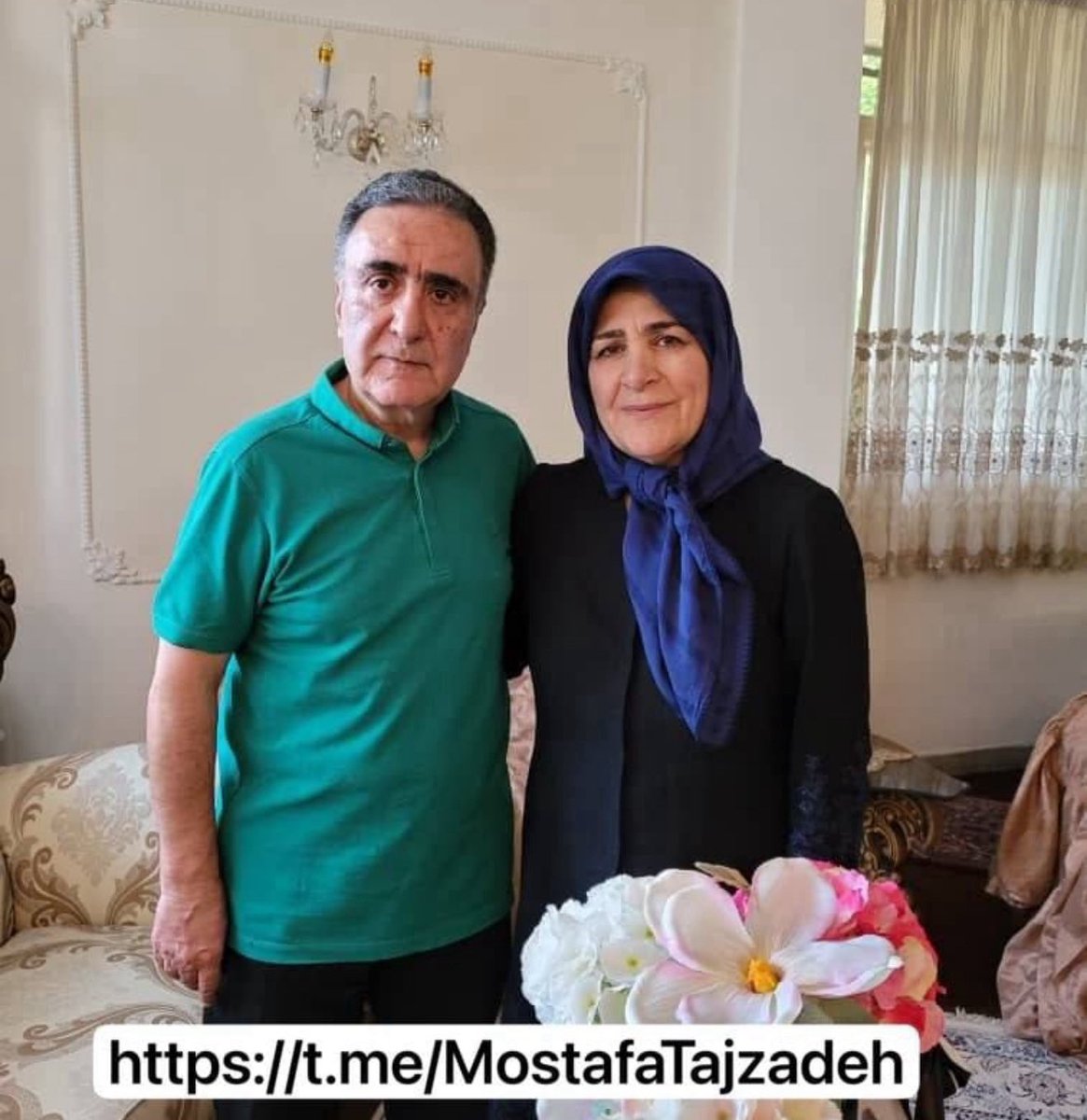 SaeedMi63789764's tweet photo. به فلك بسپاريد؛
كاش جنگ نشود،
وزش باد ملايم باشد،
دريا آرام و موجي خروشان نشود،
ابرها به كنار و خورشيد تابان باشد.
آدم ها اندكي مهربان تر باشند.
تا چند صباحي"مصطفي"،،
آزاد بخندد.
ورنه،
باز،قبل از هر نفسي،
"تاجزاده"در زندان است. https://t.co/iNjp9Fv1mT