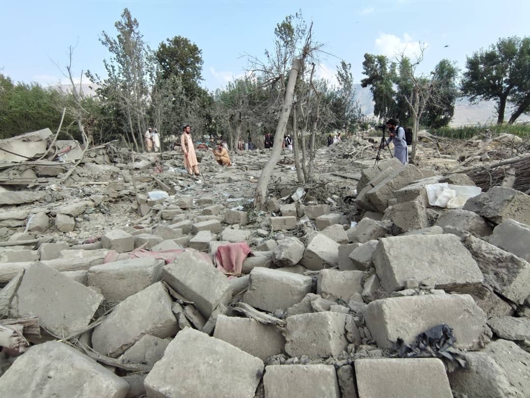 Mohsin_o2's tweet photo. A location in the Torkandi area of Barmal District, Paktika, was targeted.

The location targeted in the Rakhi area of Barmal District, Paktika, belonged to the Gul Bahadr group. https://t.co/O87fj4ggcf