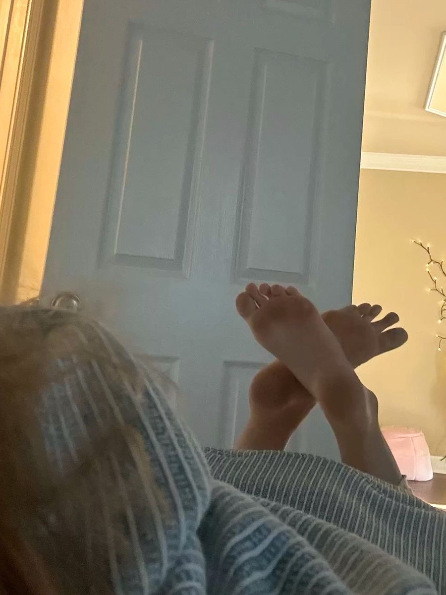 goddessninah1's tweet photo. OBEDIENCE CHECK ⚠️⚠️
LIKE and RT this and  other posts, then Moo in the comments here for a surprise later 🌀
Be a good milking cow for Mommy 💞🤭
(Don't forget to follow all backups in pinned too 💋) https://t.co/0pf16ZVChN