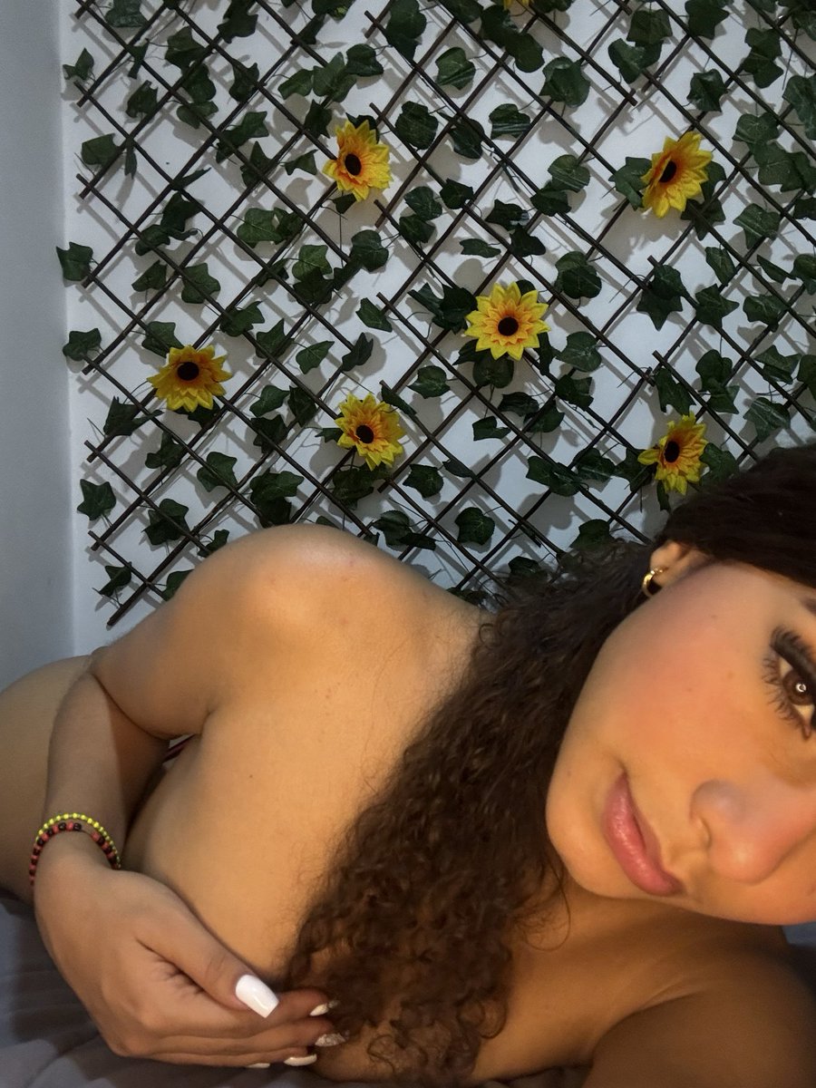 Katyvclr's tweet photo. dm para más contenido 🫦✨ https://t.co/sofeOOjlFu